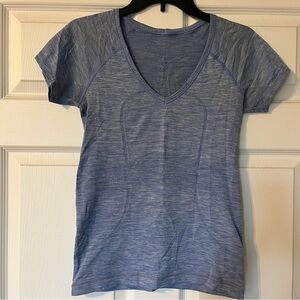 Lululemon Swiftly Tech Tee Dusty Lilac Size 6